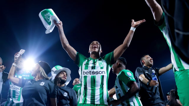 Juan Manuel Zapata celebrando el título de Nacional / VizzorImage / Paulina Betancu