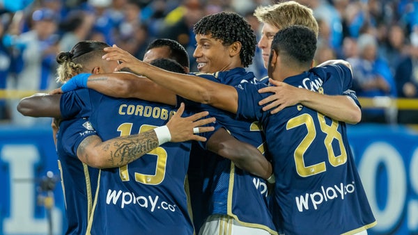 Bus de Millonarios fue atacado en Santa Marta Bus de Millonarios fue atacado en Santa Marta