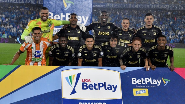 Formación Millonarios / VizzorImage / Luis Ramirez