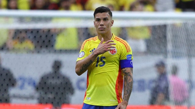 Matheus Uribe en selección Colombia - AFP
