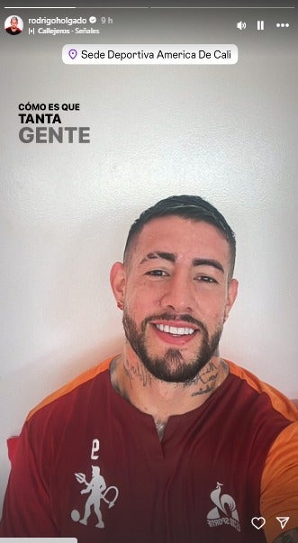Historia de Rodrigo Holgado con la camiseta de América - Instagram: @rodrigoholgado