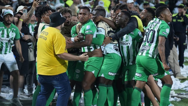 Atacan bus de Atlético Nacional en Cúcuta: Morelos estaría herido