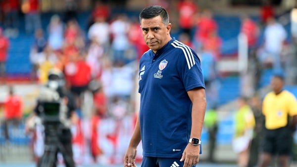 César Farías afirma que nunca ha visto el Metropolitano lleno