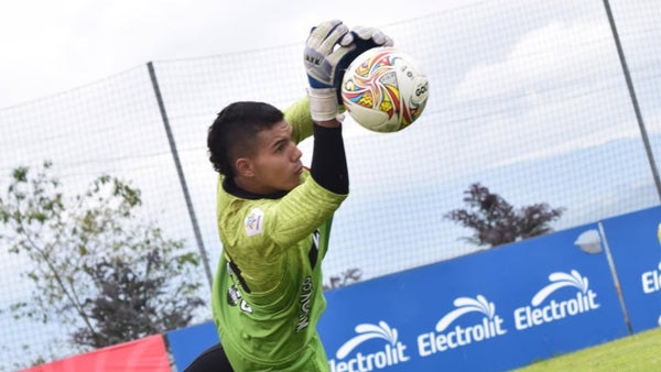 Promesa del FPC firmó por su primer club del fútbol internacional