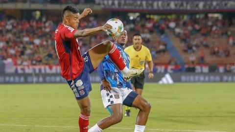 Brayan León y Eduar Banguero en Medellín vs. Chicó - VizzorImage