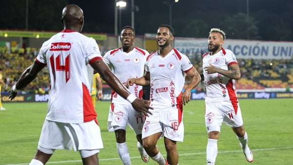 ¡Aplastado! América de Cali goleó como visitante a Bucaramanga ¡Aplastado! América de Cali goleó como visitante a Bucaramanga