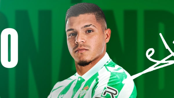 Juan Camilo 'Cucho' Hernández ficha por Real Betis de España