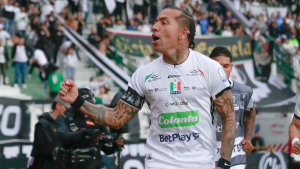 ¡Al mejor estilo de Dayro! Mira la celebración tras la anotación del goleador ¡Al mejor estilo de Dayro! Mira la celebración tras la anotación del goleador