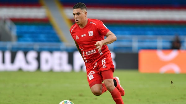 Juanfer Quintero marcó un golazo durante práctica con América