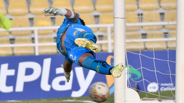 Arquero de Atlético Huila hizo una triple atajada ante Cúcuta Arquero de Atlético Huila hizo una triple atajada ante Cúcuta