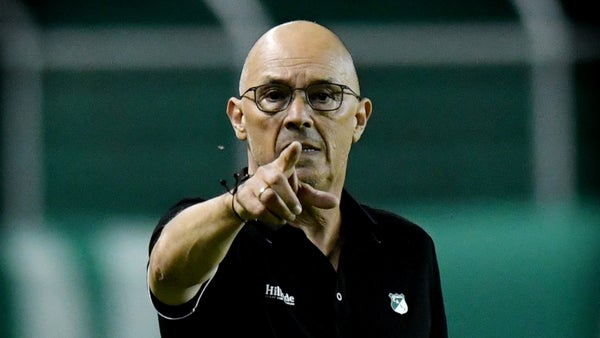 Junior anunció a Alfredo Arias como su nuevo director técnico