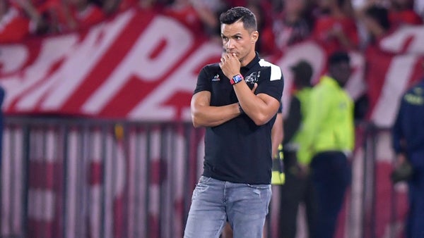 Lucas González podría volver a dirigir en el FPC