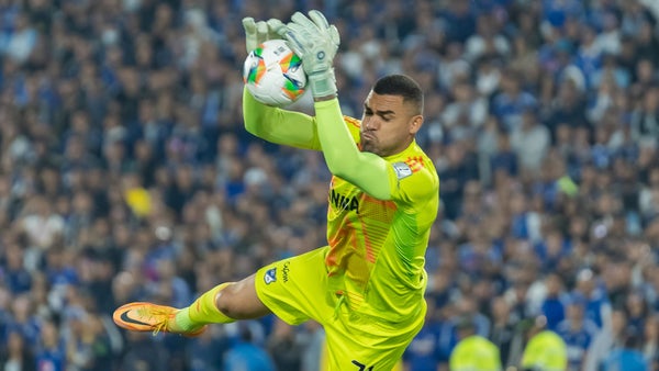 Álvaro Montero desactivó dos misiles de Tolima ante Millonarios