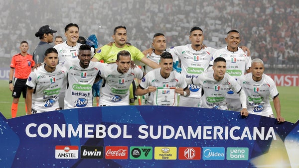 ¿A qué equipos le ha ganado Once Caldas en Palogrande por Conmebol?