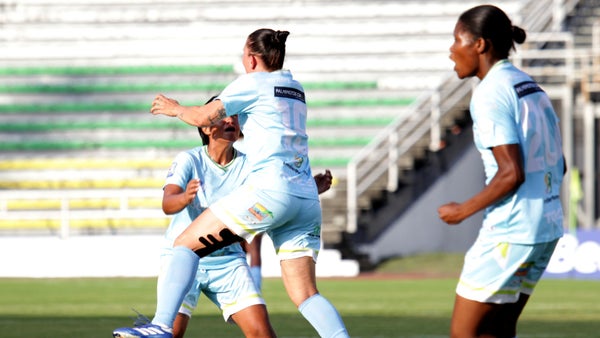 En un emocionante partido Internacional FC derrotó a Fortaleza En un emocionante partido Internacional FC derrotó a Fortaleza