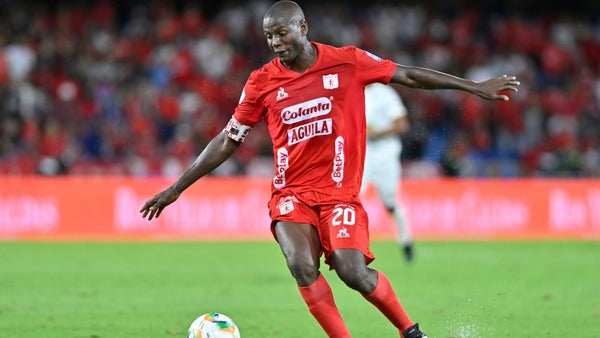 Adrián Ramos habría sido pedido por DT del fútbol colombiano