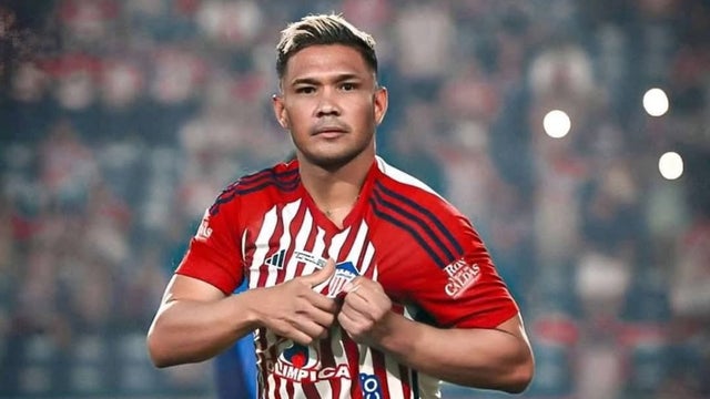 Teófilo Gutiérrez, escudo Junior - @teogutierrez_