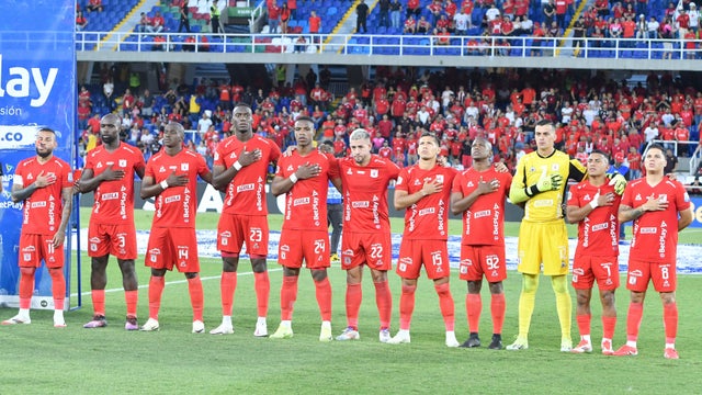 Plantel de América de Cali en el estadio Pascual Guerrero - VizzorImage