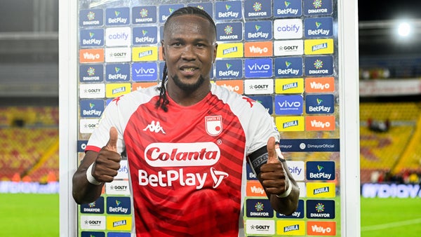 Hugo Rodallega reveló su jugador favorito entre Cristiano y Messi