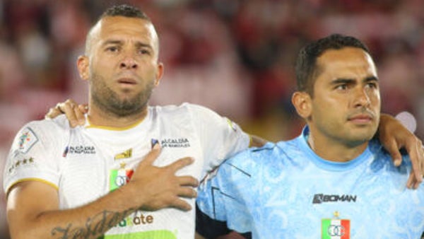 ¡Tarjeta roja! Mira la jugada que dejó con 10 hombres a Once Caldas ¡Tarjeta roja! Mira la jugada que dejó con 10 hombres a Once Caldas