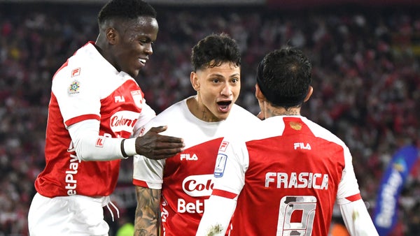 Santa Fe le ganó a Millonarios y puso fin a su mala racha en clásicos