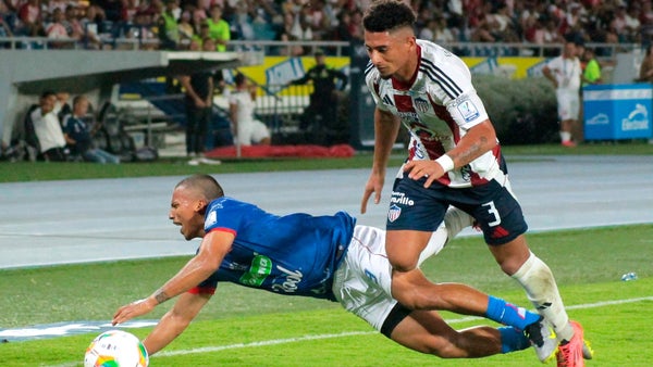 Junior le remontó a Unión y se quedó con el clásico costeño Junior le remontó a Unión y se quedó con el clásico costeño