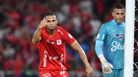 Felipe Gómez y Jordan García en América vs Fortaleza - VizzorImage