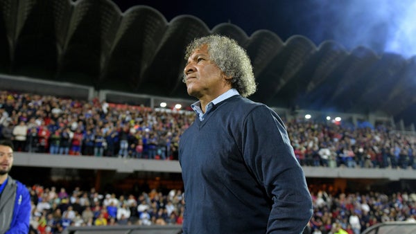 Alberto Gamero estuvo viendo desde el estadio a grande del FPC