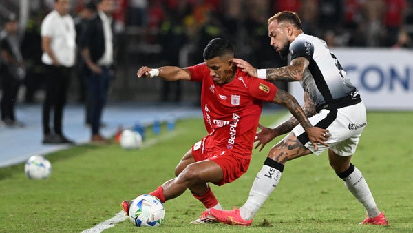 América vs. Corinthians: mira la jugada de gol anulada de Barrios