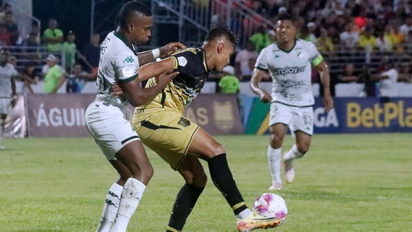 Rionegro Águilas calentó el partido con Deportivo Cali
