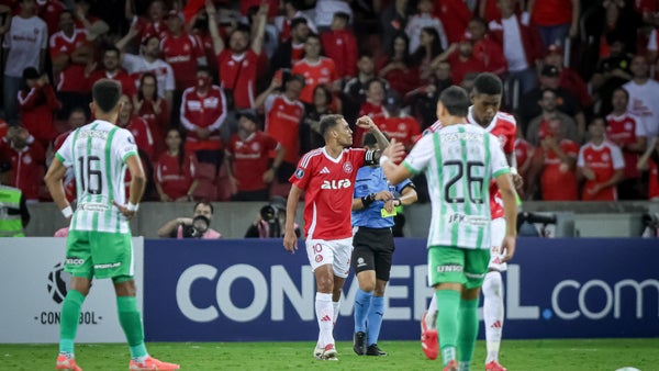 Atlético Nacional fue goleado en Brasil por Internacional