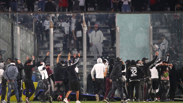 Escándalo en partido de Copa Libertadores en Chile