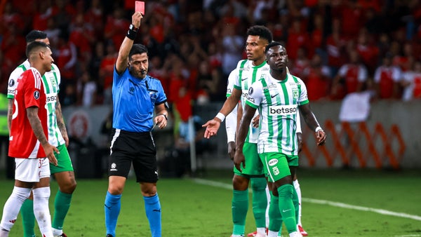 Expulsión de Marino Hinestroza: Estos son los audios del VAR