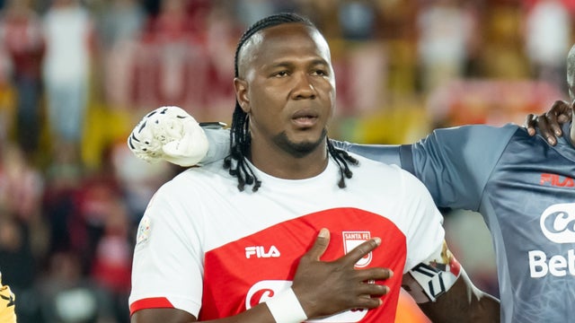 Hugo Rodallega en Santa Fe vs Medellin - VizzorImage
