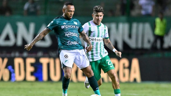 David Ospina salvó a Nacional de la ‘ley del ex’ ante Jarlan Barrera David Ospina salvó a Nacional de la ‘ley del ex’ ante Jarlan Barrera