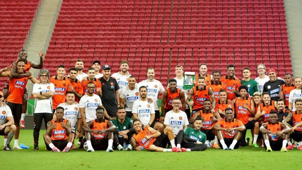 Jugador de selección Colombia salió lesionado y prende las alarmas Jugador de selección Colombia salió lesionado y prende las alarmas