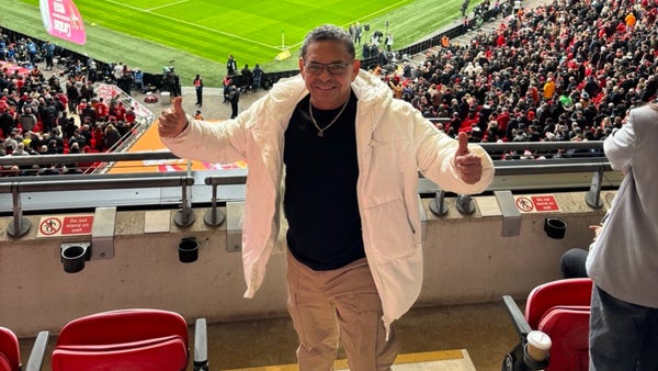 Mané Díaz celebró con emoción el título de Luis Díaz en la Premier League Mané Díaz celebró con emoción el título de Luis Díaz en la Premier League