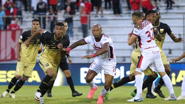 Rionegro Águilas Doradas calienta el partido ante América Rionegro Águilas Doradas calienta el partido ante América