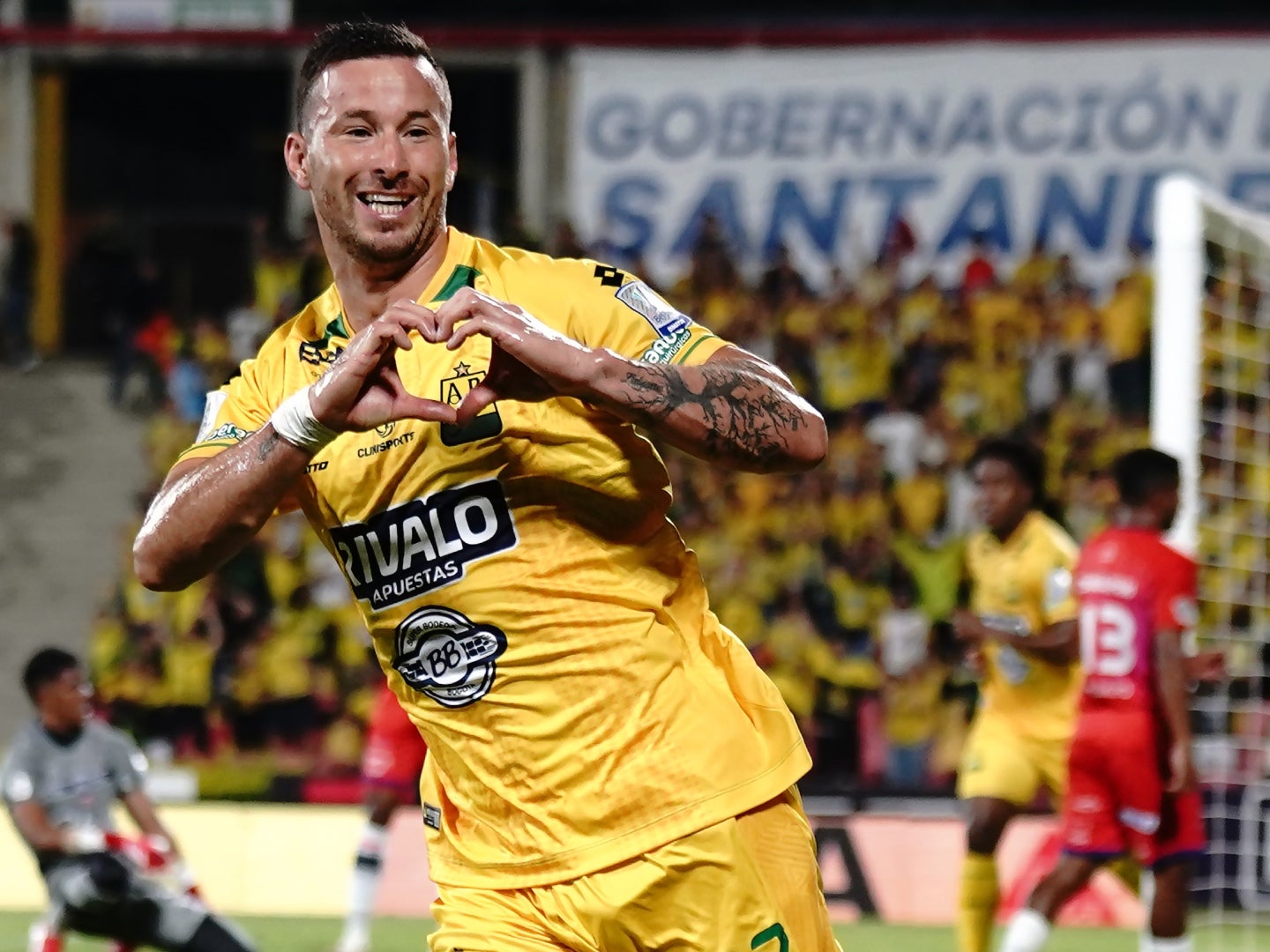 Luciano Pons mandó un emotivo mensaje a los hinchas de Bucaramanga