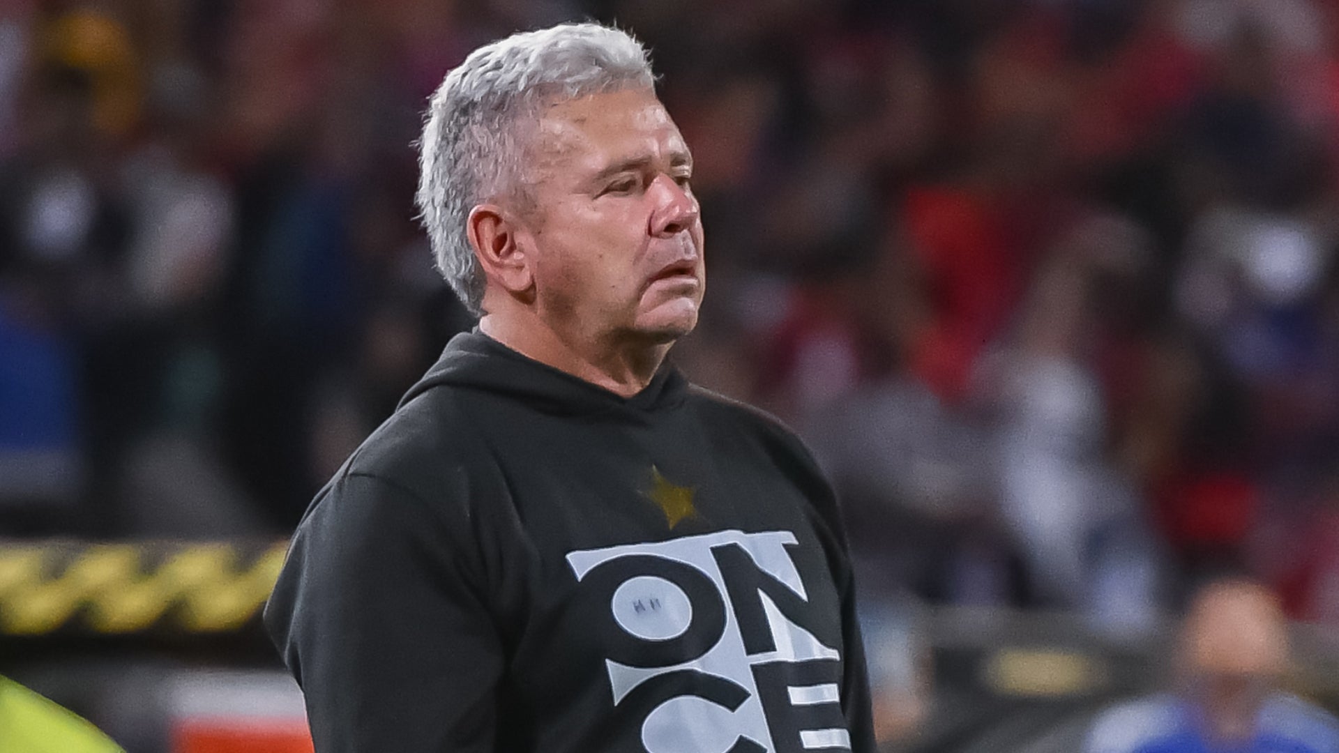 Arriero Herrera, técnico de Once Caldas fue agredido en Santa Marta - VizzorImage