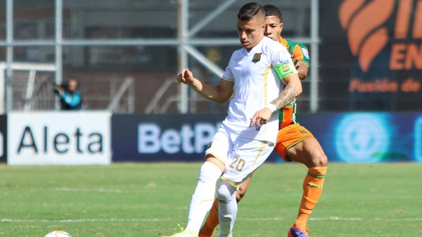 Rionegro Águilas Doradas venció a Envigado y lo complica en el descenso