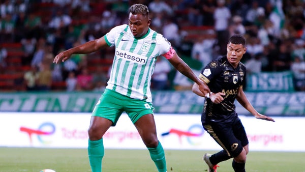 Un fuera de lugar aguó el gol de Morelos en Nacional vs. Llaneros