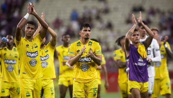 Fabry Castro, jugador de Bucaramanga, víctima de violento hurto