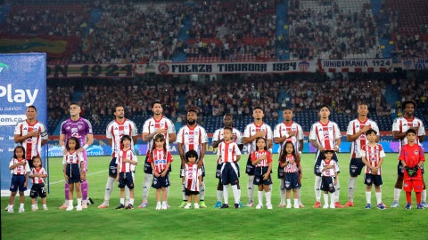 Junior entregó convocados para la fecha 19 - VizzorImage