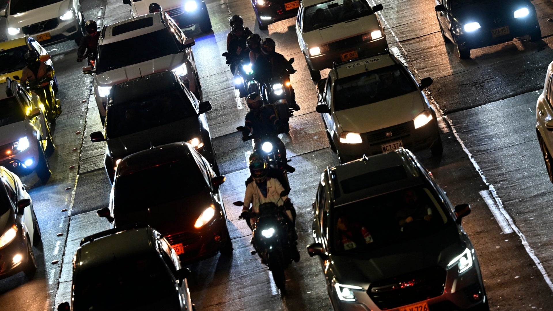 Trafico carros colombia - AFP