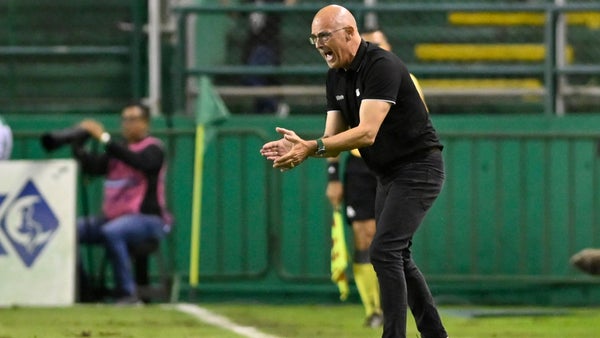 Alfredo Arias no se guardó nada contra el desempeño de Cali