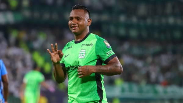 Alfredo Morelos se ubica en la cima de un ranking clave del FPC