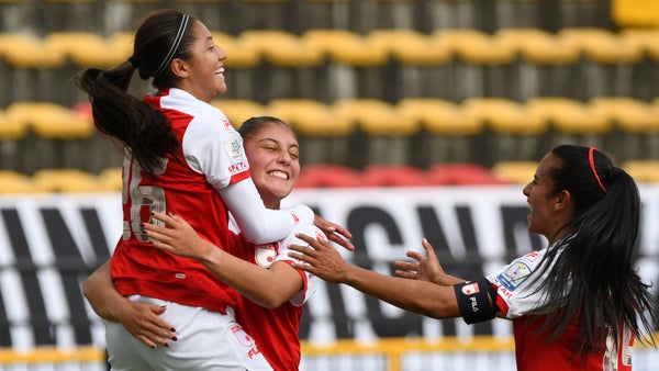 Santa Fe aplastó a Junior 6-0 y se ratificó líder de Liga Femenina