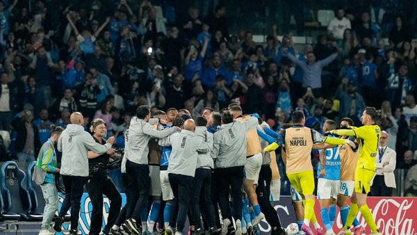 Napoli se consagró campeón de la Serie A de Italia