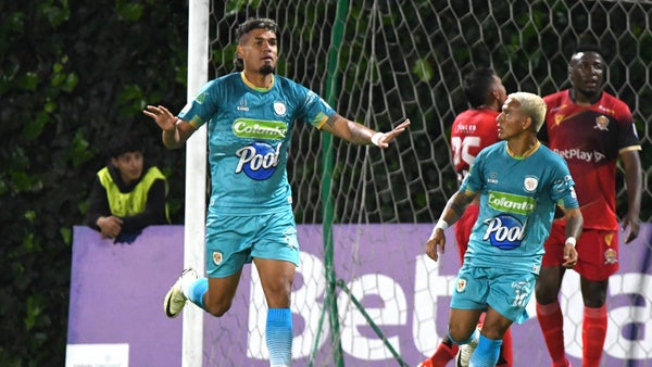 Jaguares pegó primero y venció a Tigres en el inicio de los cuadrangulares